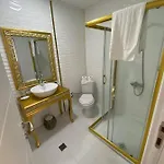 فندق Otantik 3*