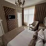 Otantik فندق شومن