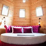 Hotel Otantik Shumen