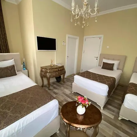 Otantik Hotel 3*