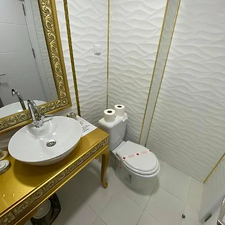 Hotel Otantik Szumen