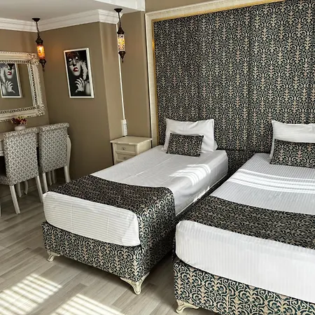 Otantik Hotel