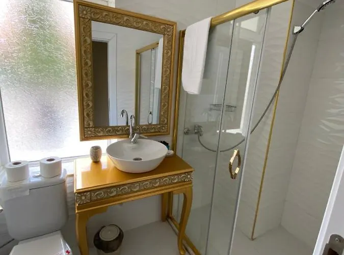 Hotel Otantik Sjoemen