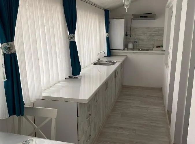 Hotel Otantik Sjoemen