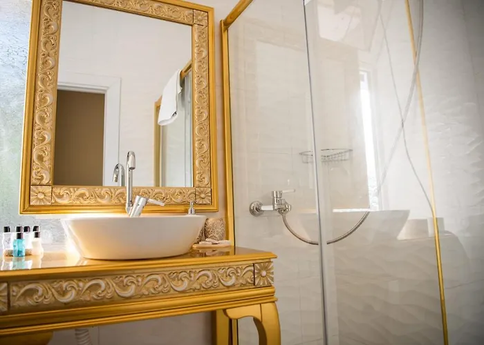 Hotel Otantik Sjoemen